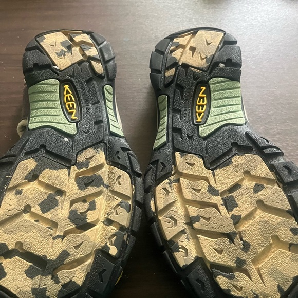 Keene original scandal - Picture 2 of 3